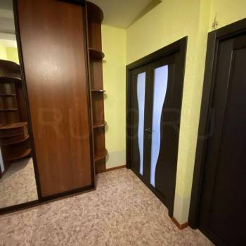Продается 1-комнатная квартира, 40 м²