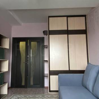 Продается 1-комнатная квартира, 40 м²