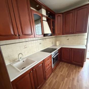 Сдается 2-х комнатная квартира, 74 м²