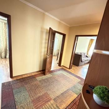Сдается 2-х комнатная квартира, 74 м²