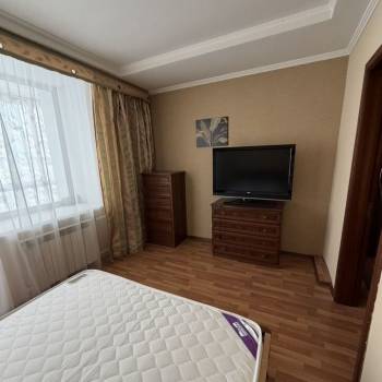 Сдается 2-х комнатная квартира, 74 м²