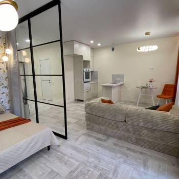 Продается 1-комнатная квартира, 35 м²