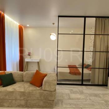 Продается 1-комнатная квартира, 35 м²