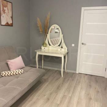 Продается 1-комнатная квартира, 44 м²