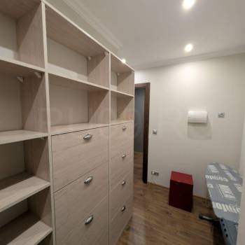 Сдается 1-комнатная квартира, 53 м²