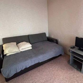Продается 1-комнатная квартира, 35 м²