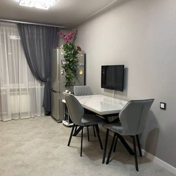 Продается Многокомнатная квартира, 70,2 м²