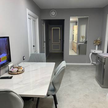 Продается Многокомнатная квартира, 70,2 м²
