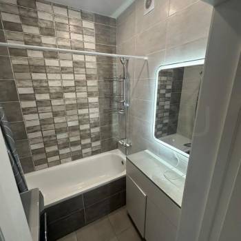 Сдается 2-х комнатная квартира, 64 м²