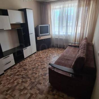 Сдается 1-комнатная квартира, 35 м²