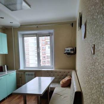 Продается Многокомнатная квартира, 72 м²