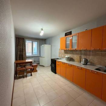 Сдается 1-комнатная квартира, 42 м²