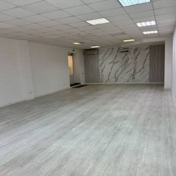 Сдается Нежилое помещение, 100 м²