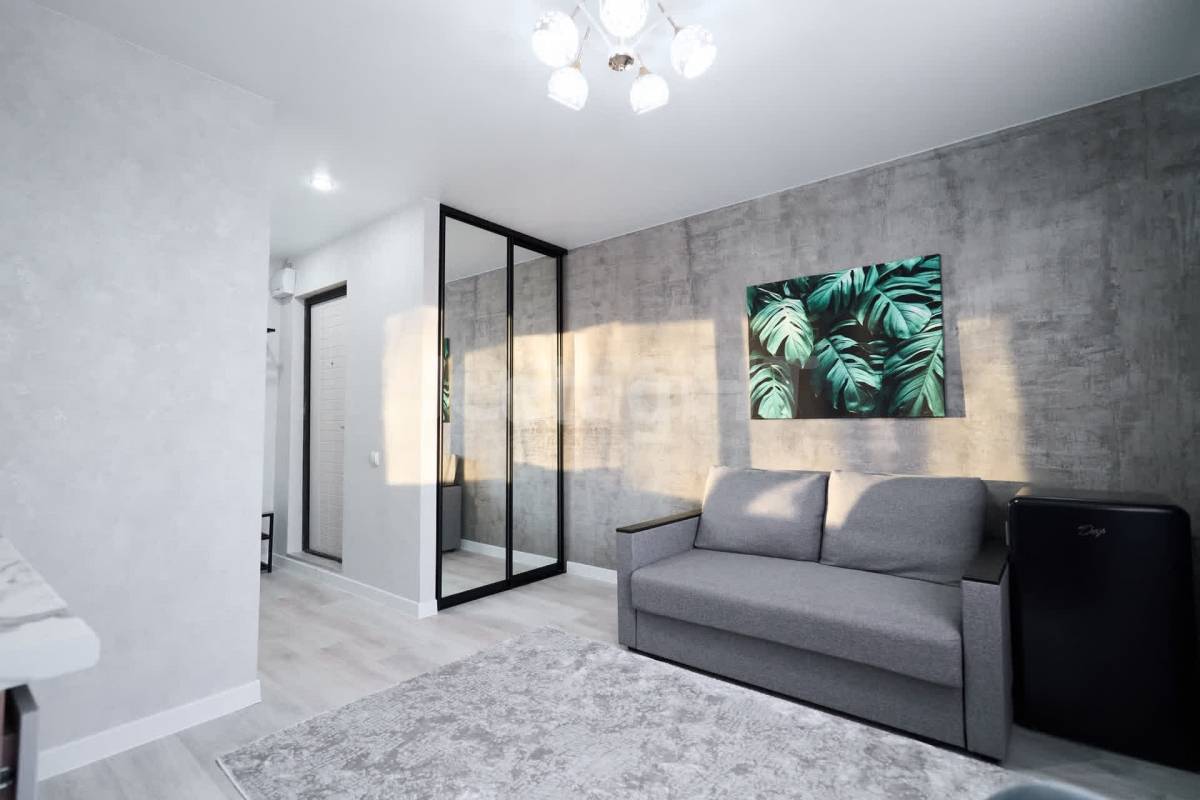 Продаю студию, ул. Карпова