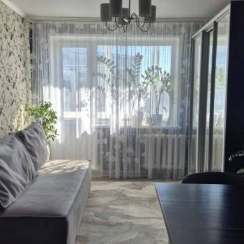 Продается 1-комнатная квартира, 36 м²
