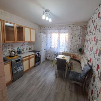 Сдается 1-комнатная квартира, 40 м²
