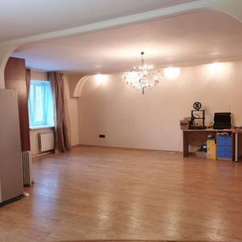 Продается 2-х комнатная квартира, 103,7 м²