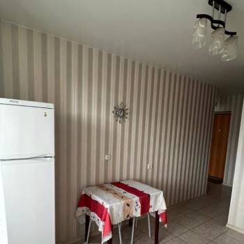 Продается 1-комнатная квартира, 32 м²