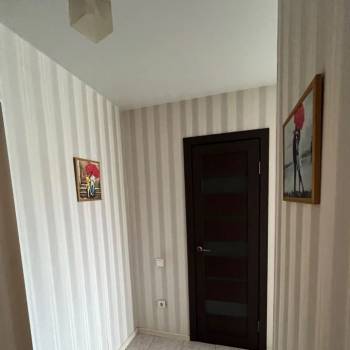 Продается 1-комнатная квартира, 32 м²