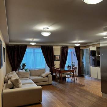 Продается 3-х комнатная квартира, 101 м²
