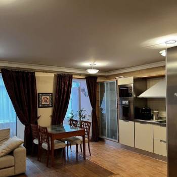 Продается 3-х комнатная квартира, 101 м²