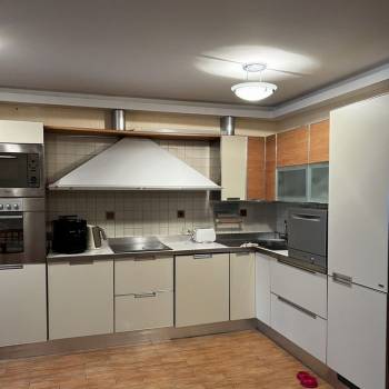 Продается 3-х комнатная квартира, 101 м²