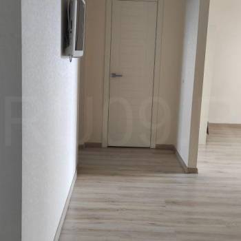 Сдается Многокомнатная квартира, 100 м²