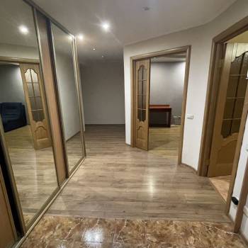 Продается 2-х комнатная квартира, 69 м²