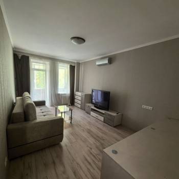 Сдается 1-комнатная квартира, 47 м²