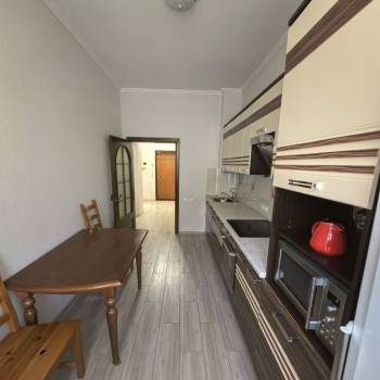 Сдается 1-комнатная квартира, 47 м²