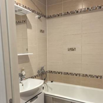 Сдается 2-х комнатная квартира, 62 м²