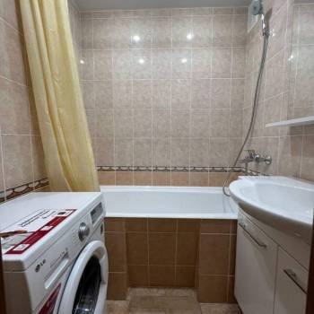 Сдается 2-х комнатная квартира, 58 м²