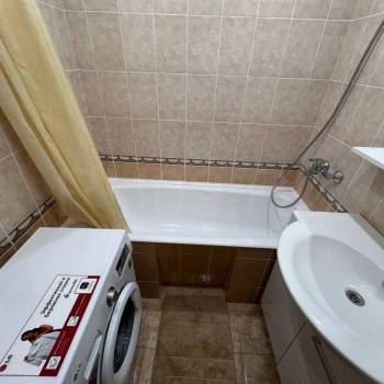 Сдается 2-х комнатная квартира, 58 м²
