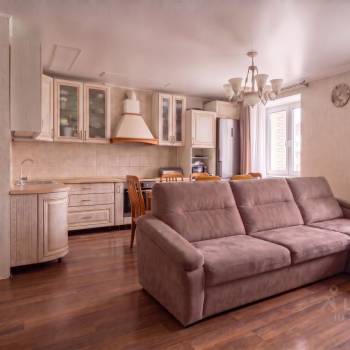 Продается Многокомнатная квартира, 99 м²
