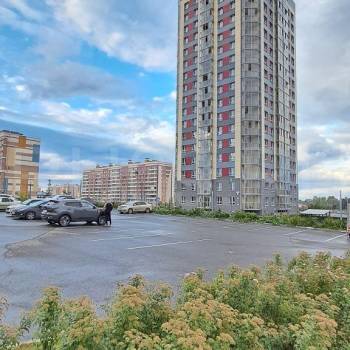 Продается 1-комнатная квартира, 45 м²