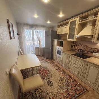 Сдается 1-комнатная квартира, 45 м²