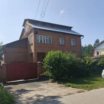 Продается Дом, 300 м²