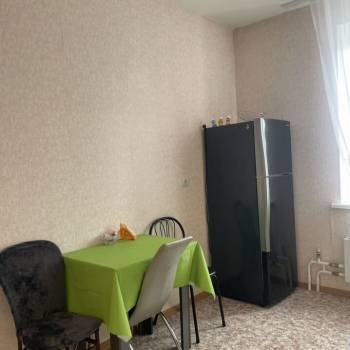 Сдается 1-комнатная квартира, 39 м²