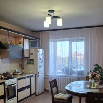 Сдается 2-х комнатная квартира, 80 м²