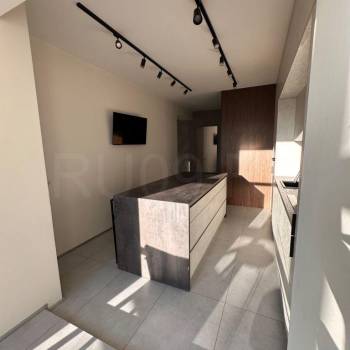 Продается 3-х комнатная квартира, 94 м²