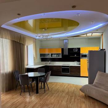 Продается 3-х комнатная квартира, 172 м²