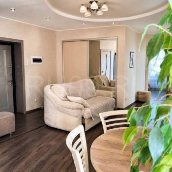 Сдается Многокомнатная квартира, 70 м²
