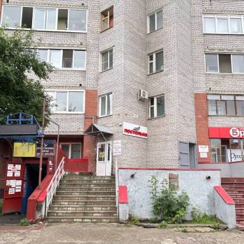 Сдается Нежилое помещение, 200 м²