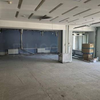 Сдается Нежилое помещение, 260 м²
