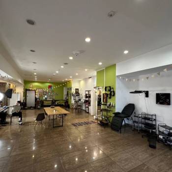 Сдается Нежилое помещение, 130 м²
