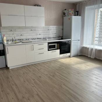 Продается 2-х комнатная квартира, 72 м²