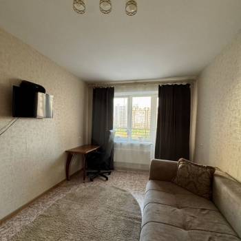 Продается 1-комнатная квартира, 35 м²