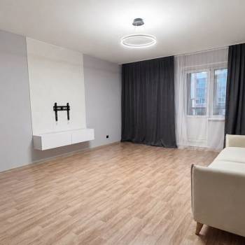 Продается 1-комнатная квартира, 51,7 м²