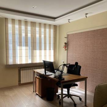 Продается Многокомнатная квартира, 211,9 м²