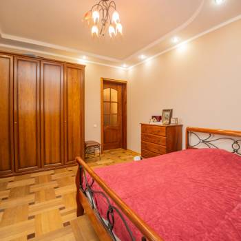 Сдается Многокомнатная квартира, 109,6 м²